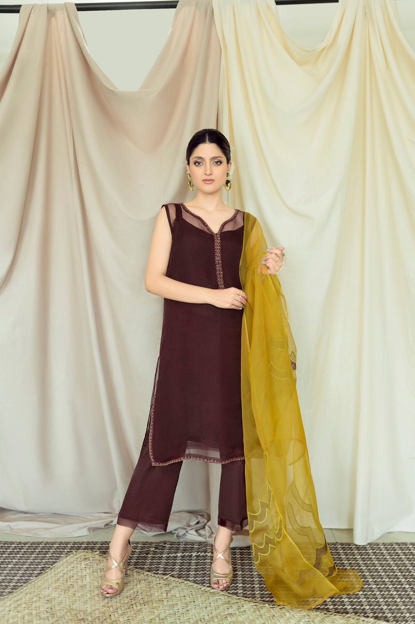 Dark Orchid Chocolate brown organza raw silk mustrud 4 piece Stitched (3)