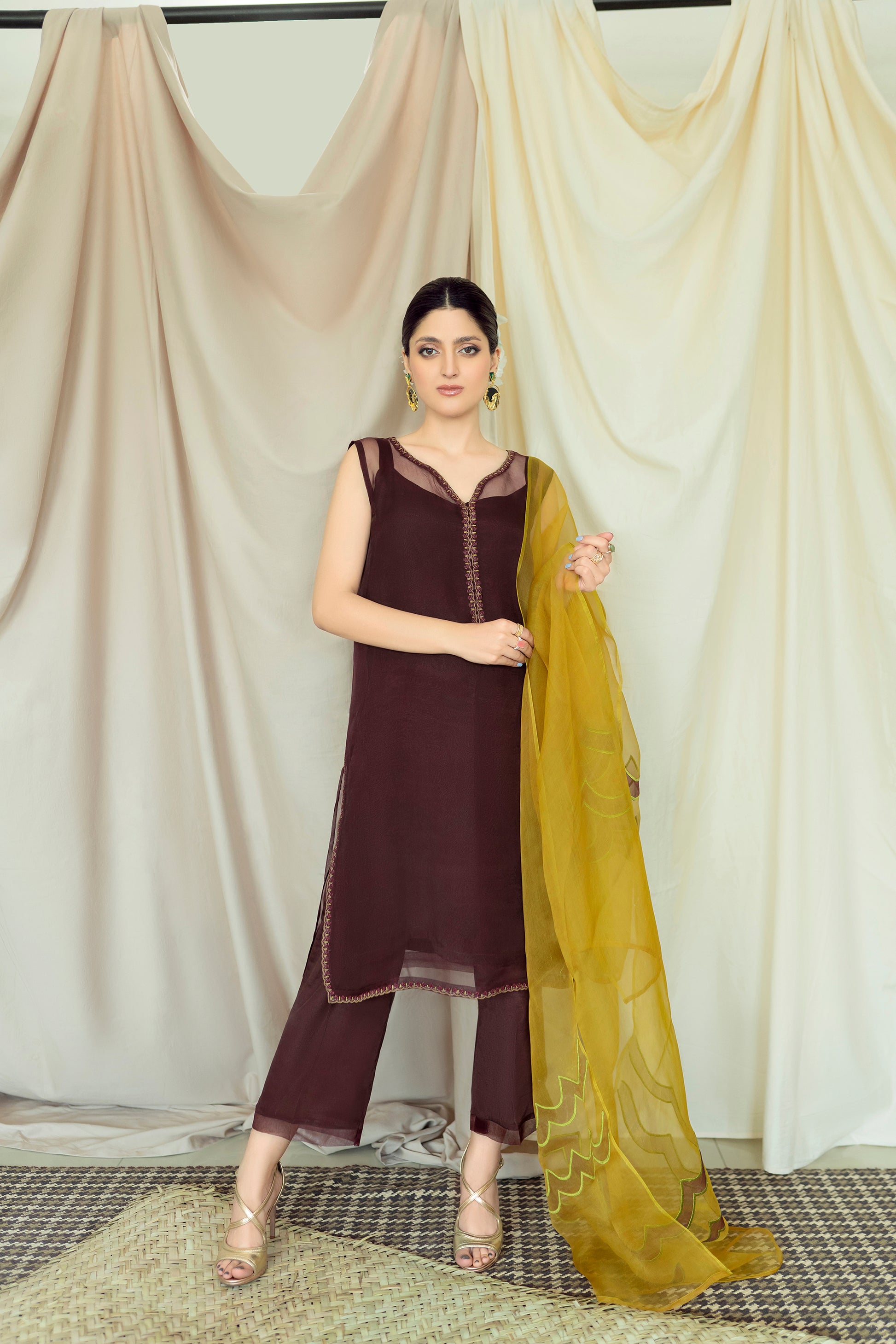 Dark Orchid Chocolate brown organza raw silk mustrud 4 piece Stitched (3)